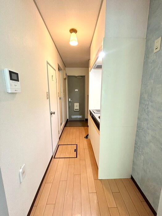 物件内観写真17　(廊下)