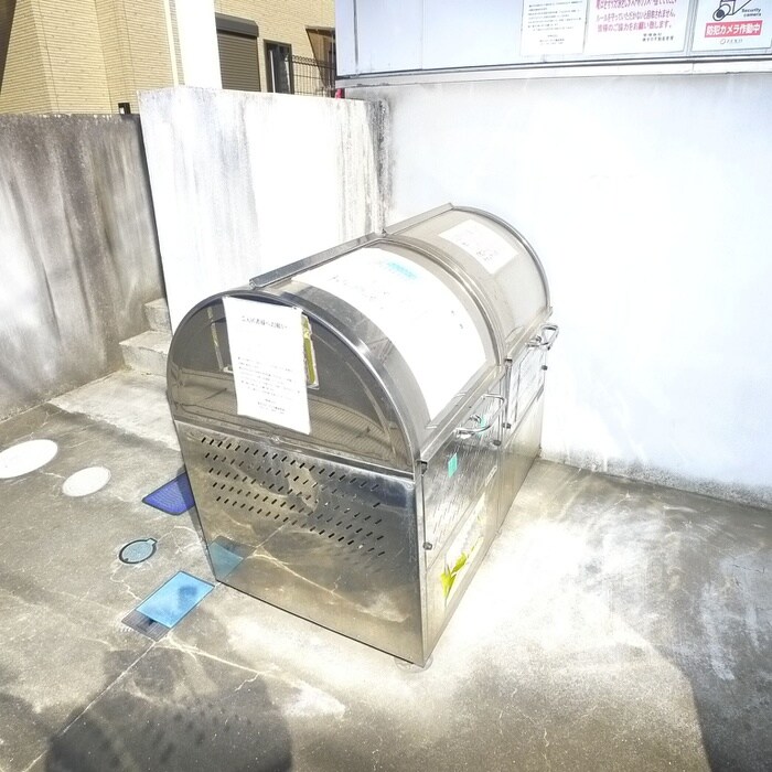 物件外観写真4　(建物設備)