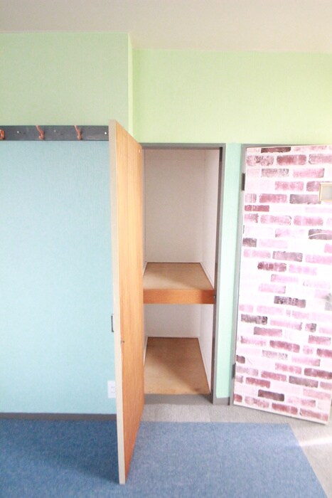 物件内観写真10　(収納)