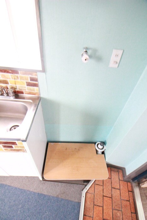 物件内観写真13　(洗濯機置場)