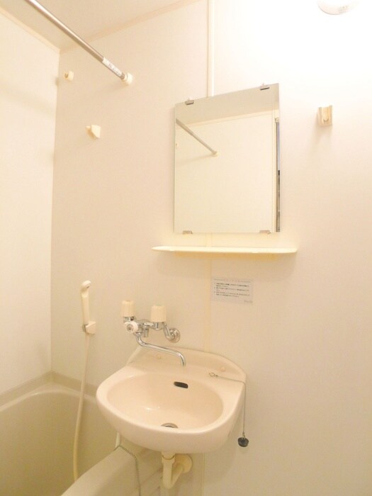 物件内観写真11　(洗面)