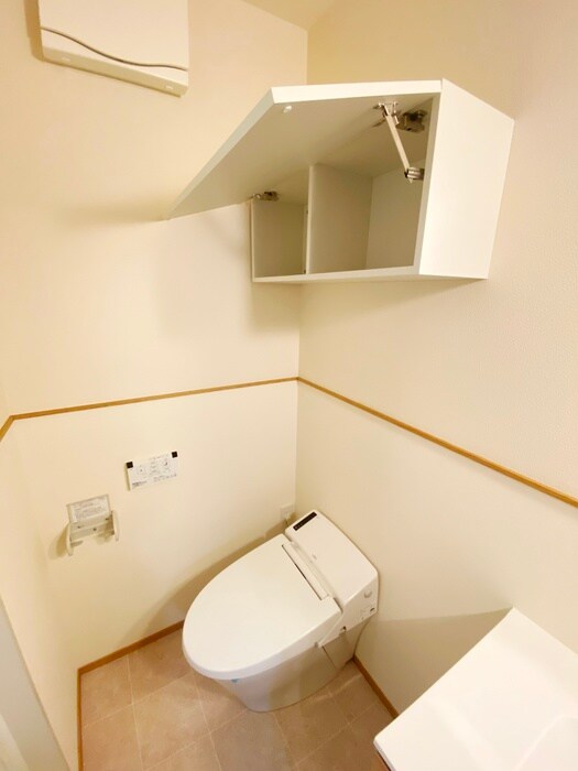 物件内観写真14　(トイレ)