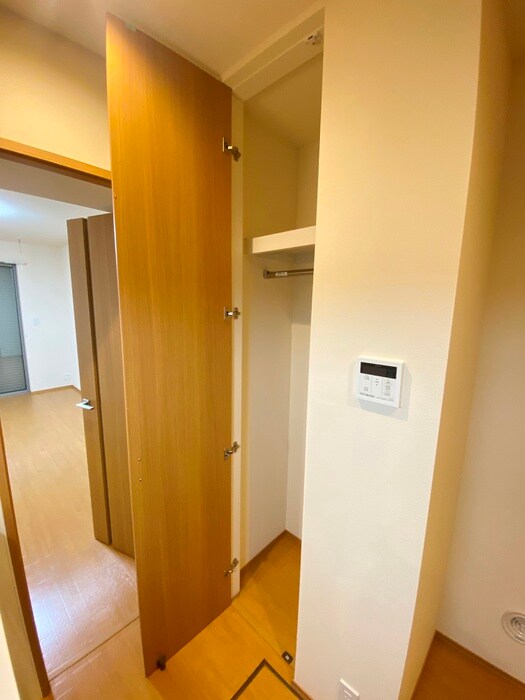 物件内観写真16　(収納)