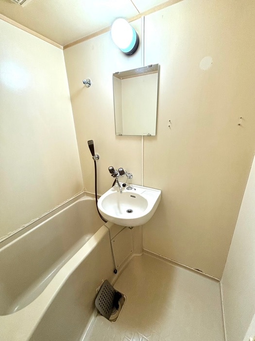 メゾンドエメラルドのバス