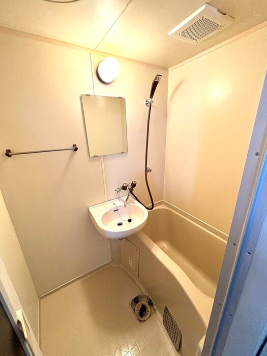 物件内観写真12　(バス／シャワールーム等)