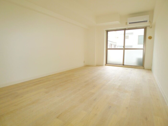 物件内観写真21　(室内からの展望)