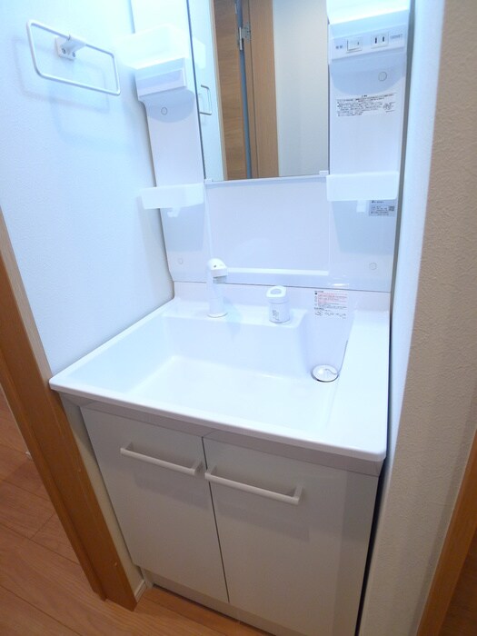 物件内観写真6　(洗面)