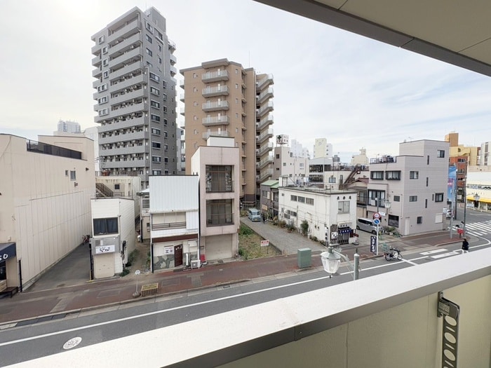 物件内観写真22　(室内からの展望)