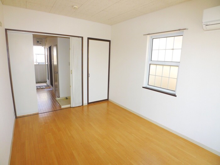 物件内観写真14　(居室)