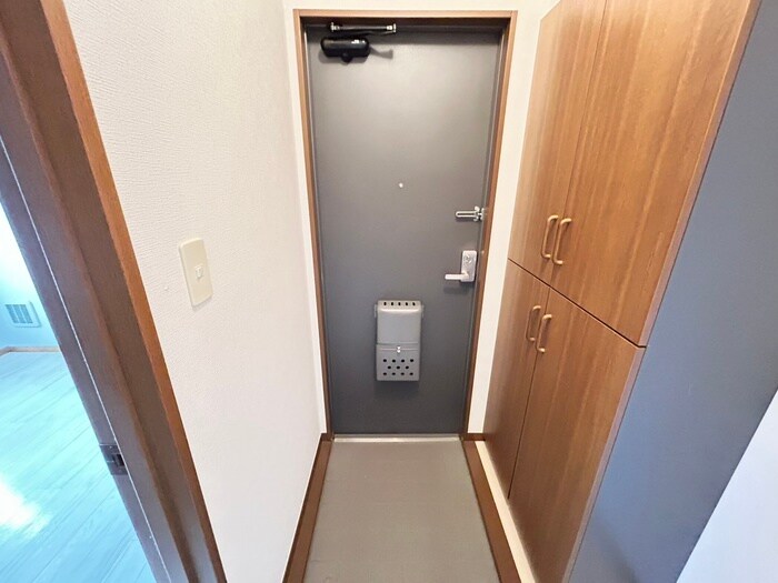 物件内観写真17　(玄関)
