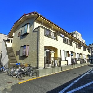 平和コ－ポ２号館外観写真