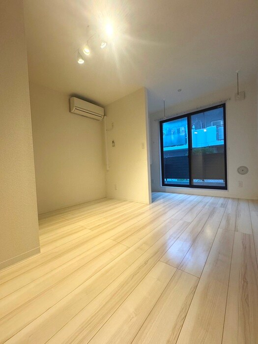 物件内観写真5　(居室)