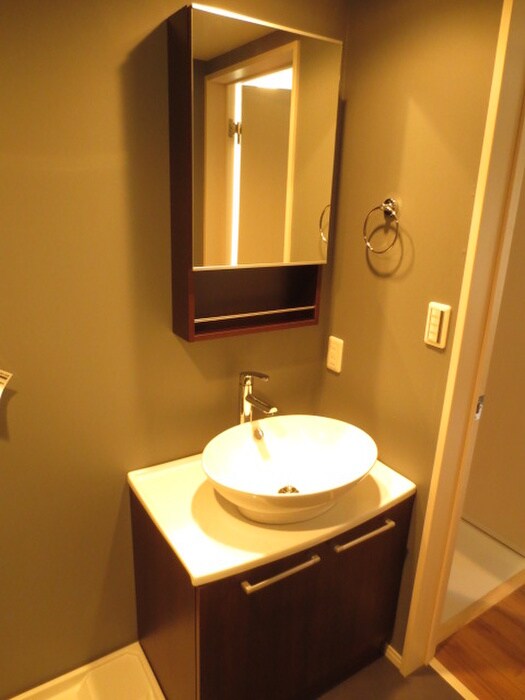 物件内観写真9　(洗面)