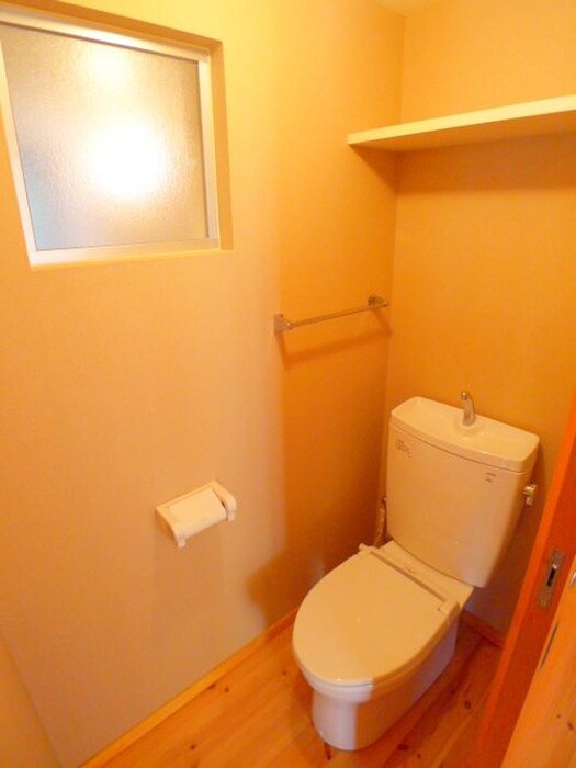 物件内観写真11　(トイレ)