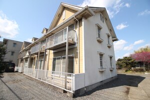 モンシャトーイノウエ外観写真