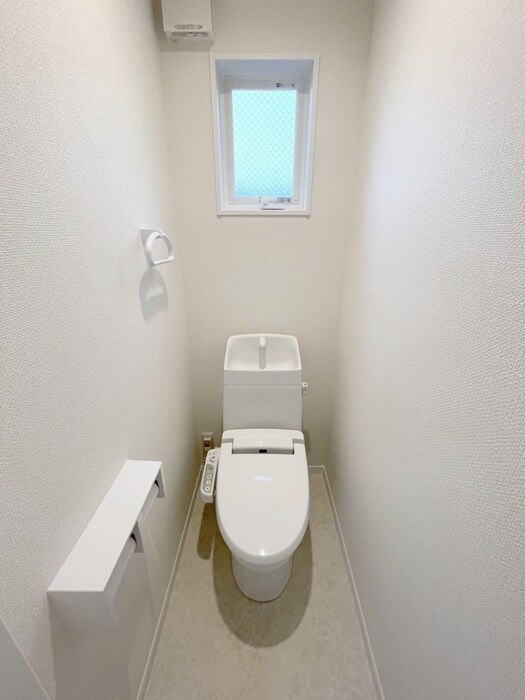 物件内観写真14　(トイレ)