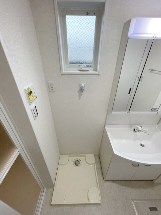 物件内観写真22　(洗濯機置場)