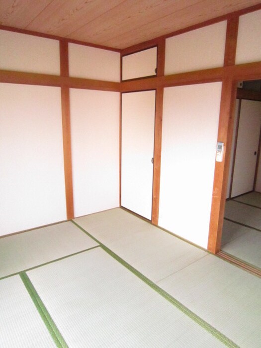 物件内観写真10　(居室)