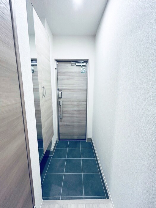 物件内観写真17　(玄関)