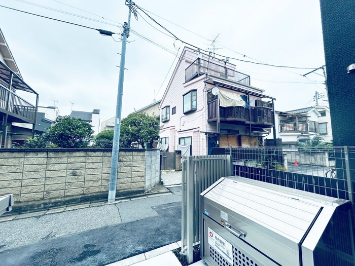 物件内観写真21　(室内からの展望)