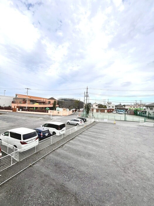 物件内観写真22　(室内からの展望)