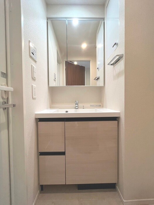 物件内観写真12　(洗面)