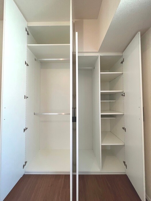 物件内観写真13　(収納)