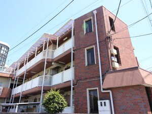 春山ハイツ外観写真