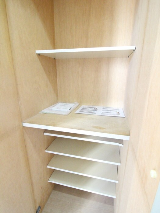 物件内観写真16　(靴箱)