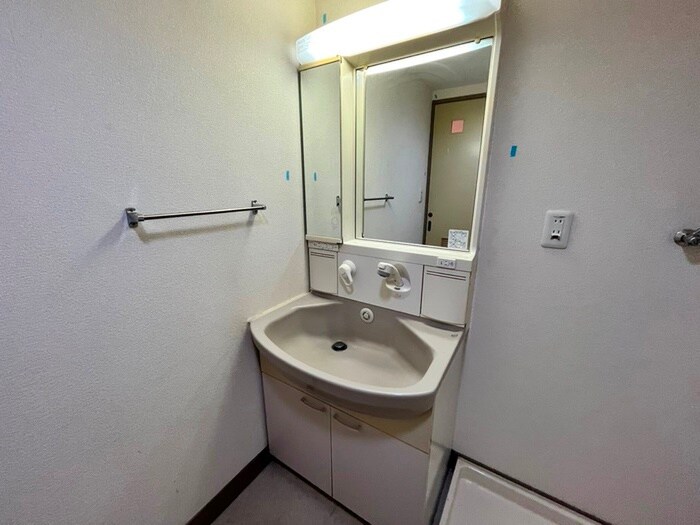 物件内観写真12　(洗面)
