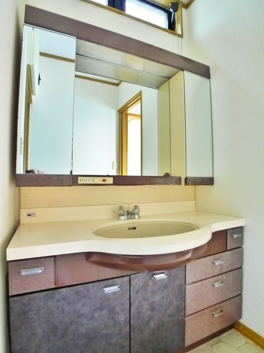 物件内観写真16　(洗面)