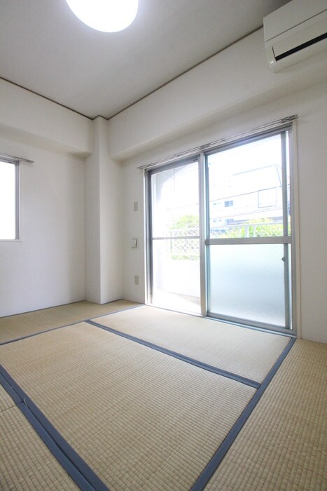 物件内観写真10　(居室)