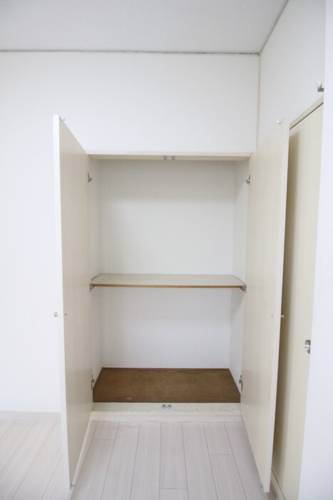 物件内観写真15　(収納)