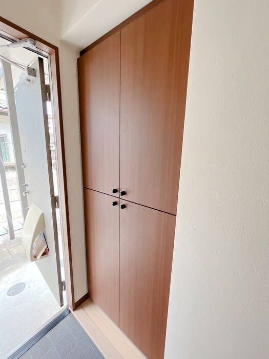 物件内観写真17　(靴箱)