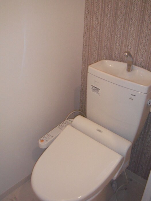 物件内観写真9　(トイレ)