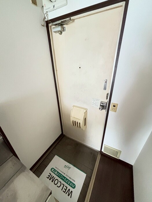 物件内観写真15　(玄関)