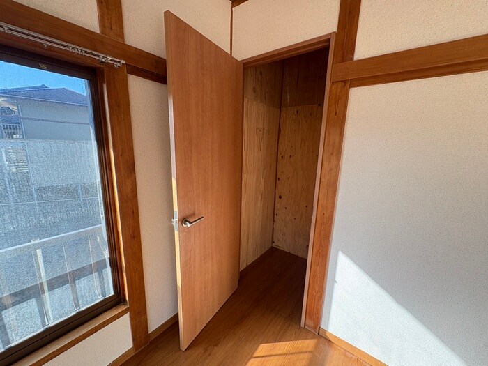 物件内観写真18　(収納)