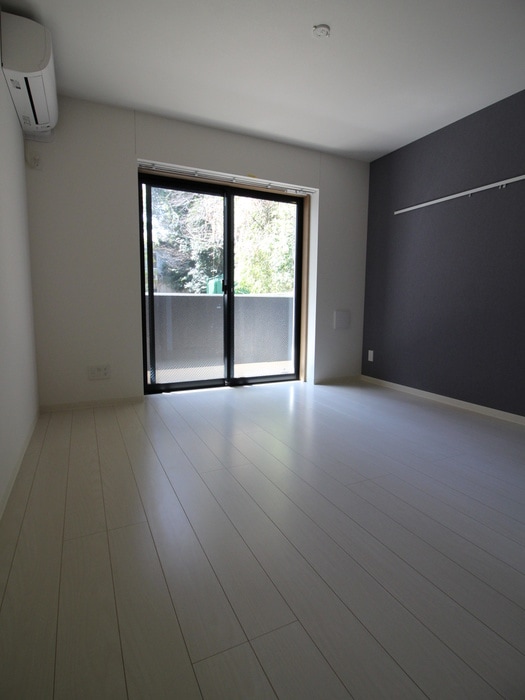 物件内観写真6　(居室)