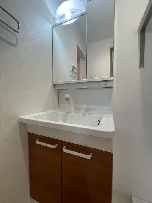 物件内観写真9　(洗面)