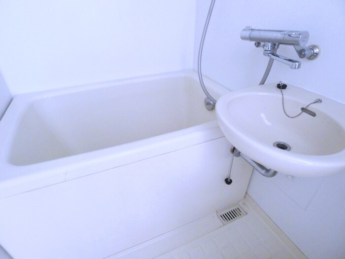 物件内観写真12　(バス／シャワールーム等)