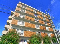 ダイカンプラザの外観写真