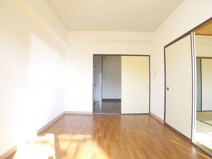 物件内観写真9　(居室)