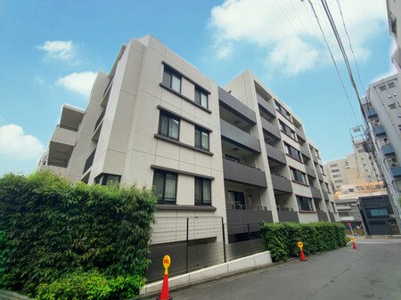 ｻﾝｸﾀｽ文京大塚ｱｳﾞｧﾝﾃﾗｽ(301)外観写真