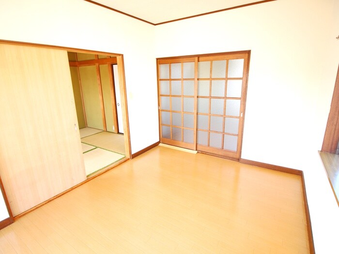 物件内観写真8　(居室)