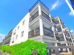 ﾀﾞｲｱﾊﾟﾚｽﾎﾜｲﾄﾃﾗｽ(111)外観写真