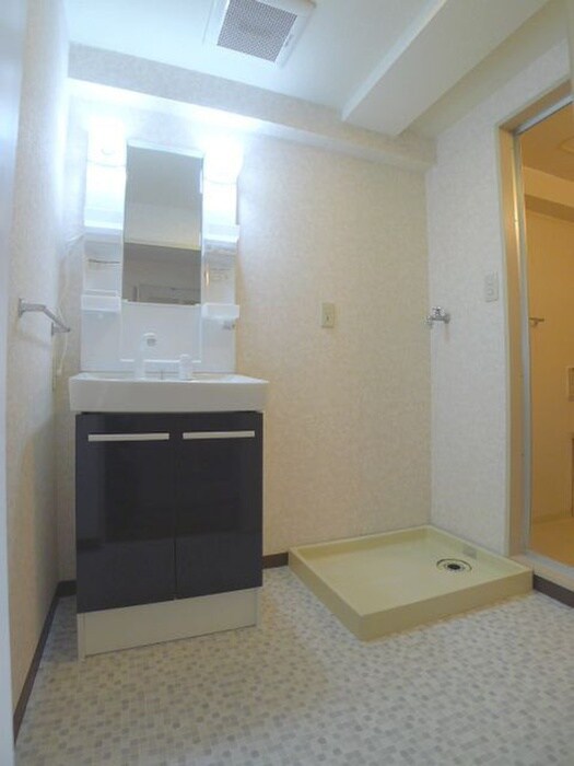 物件内観写真13　(洗濯機置場)