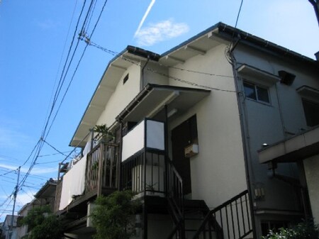 山岸アパート外観写真