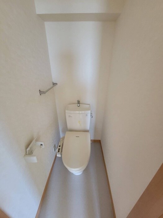 物件内観写真11　(トイレ)