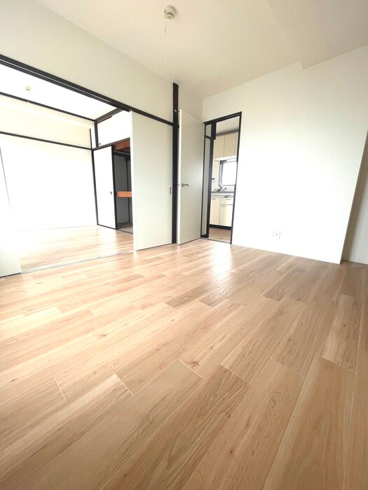 物件内観写真15　(居室)