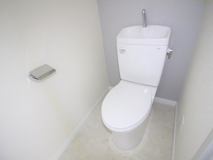 物件内観写真11　(トイレ)